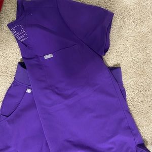 Womens Figs small purple set Catarina Scrub top and small petite Zamora jogger